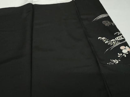 平和屋着物●訪問着　駒刺繍　流水吉祥草花文　黒地　金彩　正絹　逸品　AABG3622cs