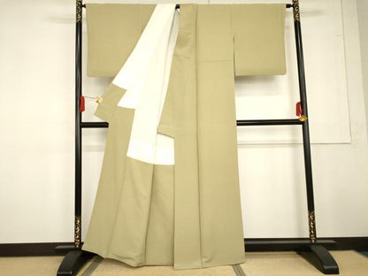 平和屋着物●上質な色無地　抹茶色　正絹　逸品　AABG3628cs
