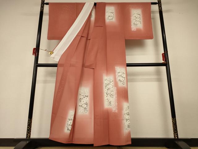 平和屋着物＊夏物 訪問着 絽 色紙草花文 暈し染め 銀彩 正絹 逸品 未使用 AABG3947jd