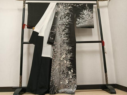 平和屋着物●訪問着　草花文　たたき染め　黒地　正絹　逸品　AABG4084ph