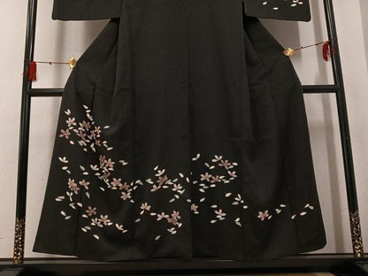 平和屋着物●訪問着　夜桜　黒地　金彩　正絹　逸品　AABG4095ph
