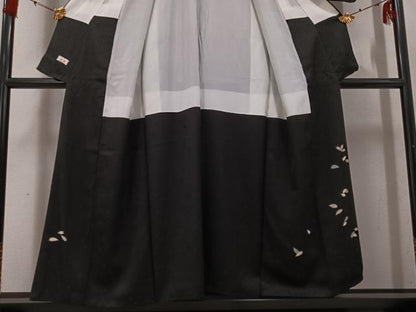 平和屋着物●訪問着　夜桜　黒地　金彩　正絹　逸品　AABG4095ph