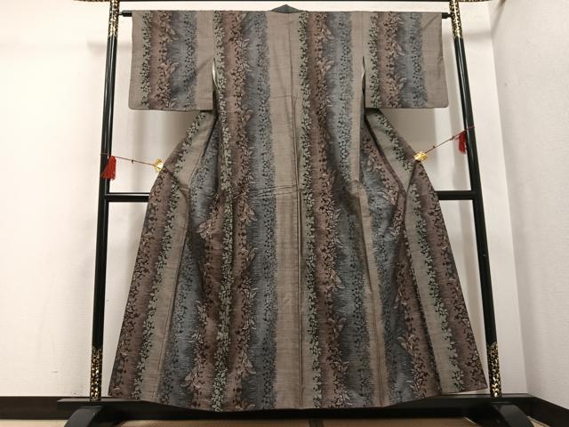 平和屋着物●本場大島紬　カタス9マルキ　花蝶縞文　正絹　逸品　AABG4114ph