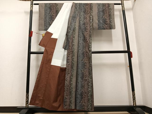 平和屋着物●本場大島紬　カタス9マルキ　花蝶縞文　正絹　逸品　AABG4114ph