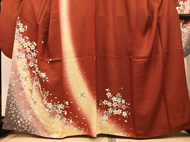 平和屋着物●豪華振袖　桜文　暈し染め　金通し地　正絹　逸品　AABG4136ph