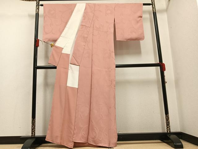 平和屋着物●上質な色無地　唐草地紋　宍色　正絹　逸品　未使用　AABG4143ph