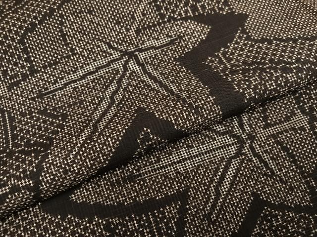 平和屋着物●本場大島紬　一元絣　楓亀甲文　正絹　逸品　AABG4153ph