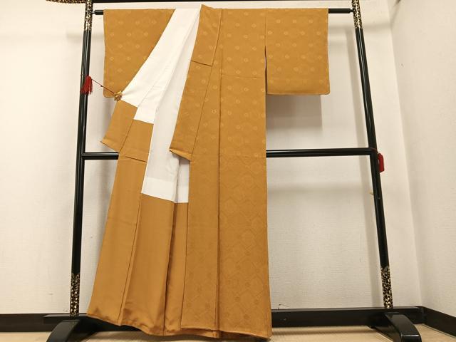 平和屋着物●上質な色無地　有栖川蜀江地紋　黄唐茶色　正絹　逸品　未使用　AABG4159ph