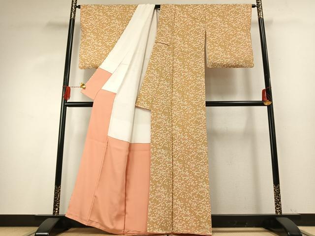 平和屋着物●上質な小紋　枝花文　鬼しぼ縮緬　染と織 井筒屋　たとう紙付き　正絹　逸品　AABG4333fy