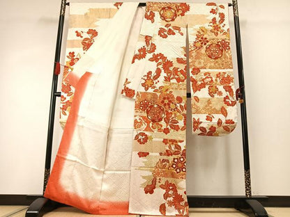 平和屋着物●豪華振袖　駒刺繍　草花文　金彩　正絹　逸品　AABG4362fy