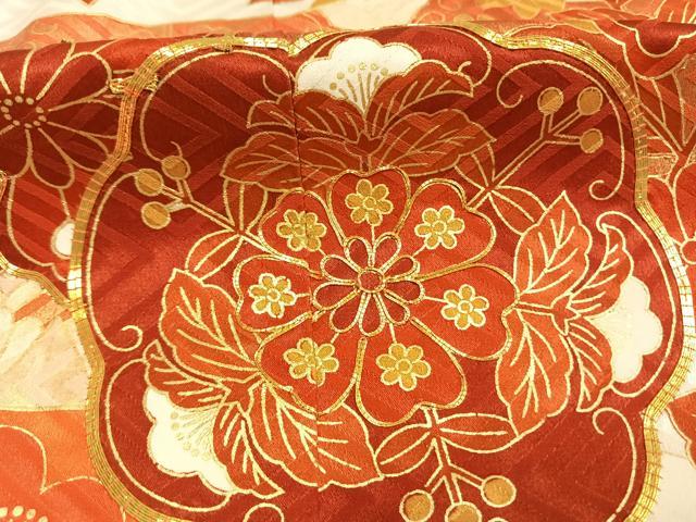 平和屋着物●豪華振袖　駒刺繍　草花文　金彩　正絹　逸品　AABG4362fy
