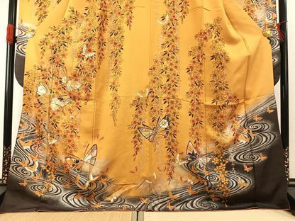 平和屋着物●豪華振袖　花蝶文　暈し染め　銀彩　金通し地　正絹　逸品　AABG4366fy