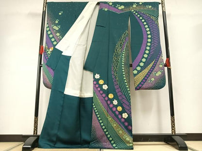 平和屋着物●豪華振袖　駒刺繍　舞花文　金彩　正絹　逸品　AABG4378fy