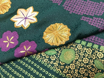 平和屋着物●豪華振袖　駒刺繍　舞花文　金彩　正絹　逸品　AABG4378fy