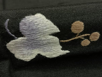 平和屋着物●訪問着　本場大島紬　総刺繍　蔦の葉文　黒地　正絹　逸品　AABG4430fy