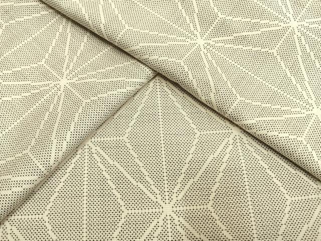 平和屋着物●本場大島紬　白大島　一元7マルキ　麻の葉文様　正絹　逸品　AABG4468fy