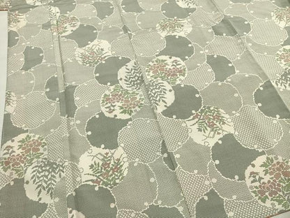 平和屋着物●本場大島紬　白大島　一元絣　雪輪花文　正絹　逸品　未使用　AABG4513fy