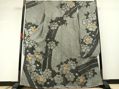 平和屋着物●豪華振袖　駒刺繍　総刺繍　絞り　草花文　黒地　正絹　逸品　AABG4547fy