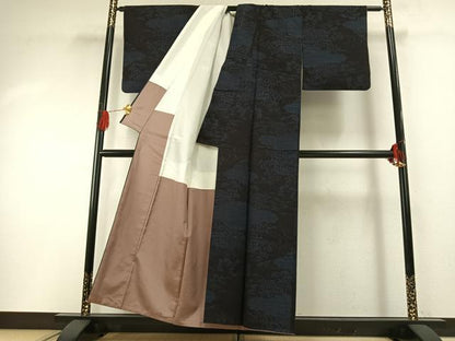 平和屋着物●本場結城紬　重要無形文化財　100亀甲　雲取り風景花文　正絹　逸品　AABG4617fy