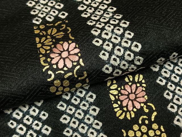 平和屋着物●訪問着　絞り　刺繍　花唐草文　黒地　金彩　正絹　逸品　AABG4622fy