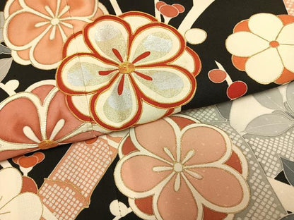 平和屋着物●創業460年・千總　振袖　駒刺繍　枝花文　金彩　高島屋扱い　正絹　逸品　AABG4628fy