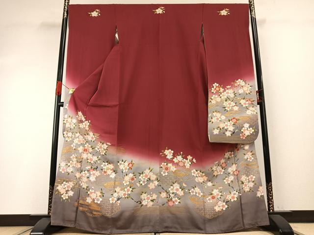 平和屋着物●ファッションデザイナー 花井幸子　振袖　駒刺繍　雲取り花文　暈し染め　金彩　やまと誂製　正絹　逸品　AABG4649fy