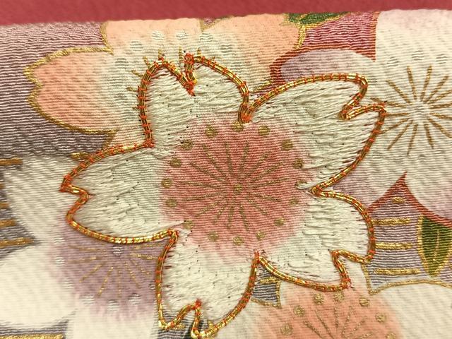 平和屋着物●ファッションデザイナー 花井幸子　振袖　駒刺繍　雲取り花文　暈し染め　金彩　やまと誂製　正絹　逸品　AABG4649fy