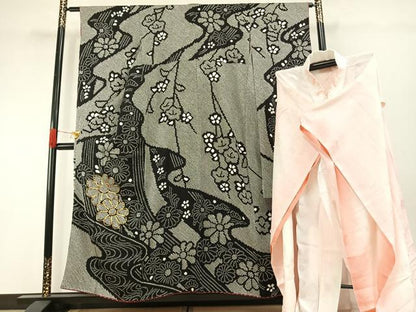 平和屋着物●豪華振袖・長襦袢(無双仕立て)セット　駒刺繍　総絞り　舞花文　黒地　半衿刺繍　正絹　逸品　AABG4653fy