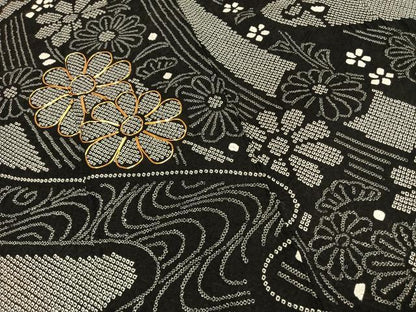 平和屋着物●豪華振袖・長襦袢(無双仕立て)セット　駒刺繍　総絞り　舞花文　黒地　半衿刺繍　正絹　逸品　AABG4653fy