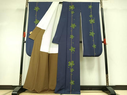 平和屋着物●世界的人形師　辻村寿三郎　ジュサブロー　振袖　舞花文　正絹　逸品　AABG4655fy