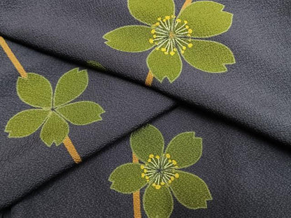 平和屋着物●世界的人形師　辻村寿三郎　ジュサブロー　振袖　舞花文　正絹　逸品　AABG4655fy