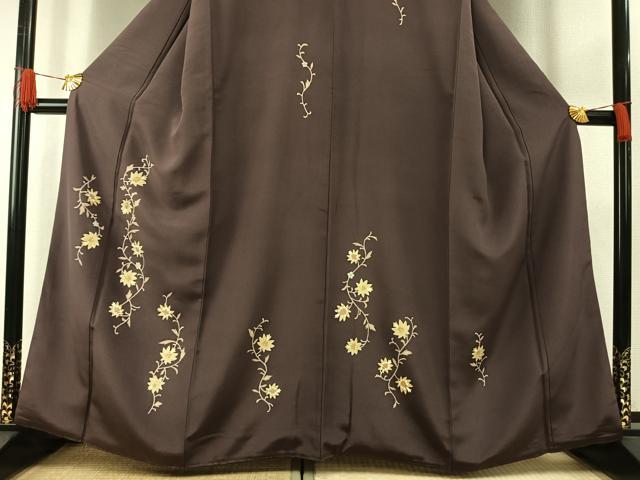 平和屋着物●訪問着　友禅　駒刺繍　花唐草文　滅紫色　金彩　正絹　逸品　AABG4702fy