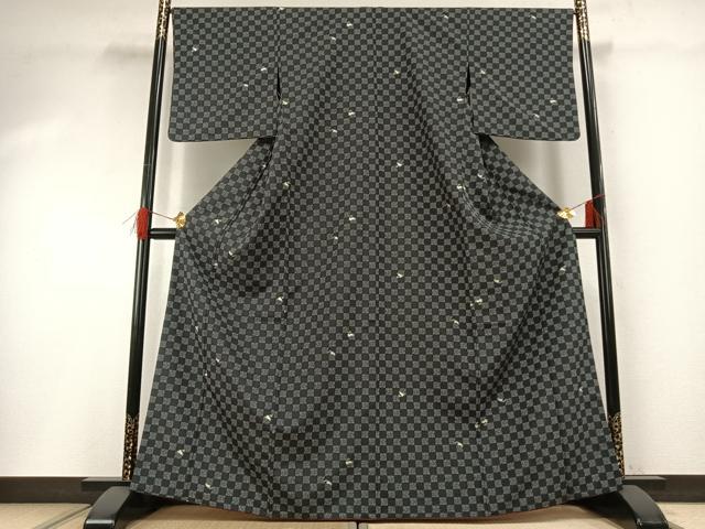 平和屋着物●小紋　兎　市松文様　洗える着物　AABG4738fy