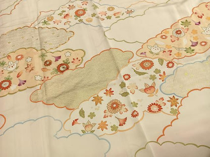 平和屋着物●訪問着　友禅　駒刺繍　雲取り花文　金彩　正絹　逸品　AABG4786fy