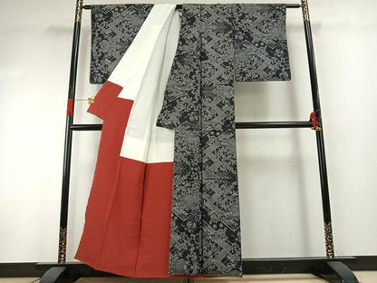平和屋着物●本場大島紬　カタス9マルキ　草花文　黒地　正絹　逸品　未使用　AABG4787fy