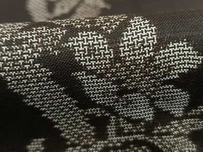 平和屋着物●本場大島紬　カタス9マルキ　草花間道　黒地　正絹　逸品　AABG4790fy
