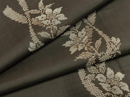 平和屋着物●本場大島紬　カタス9マルキ　草花間道　黒地　正絹　逸品　AABG4790fy