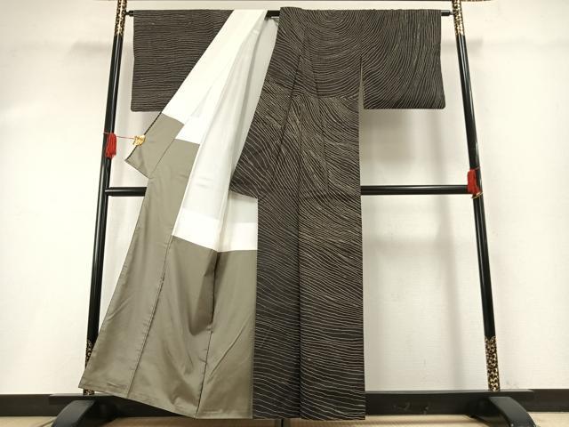 平和屋着物●上質な紬　よろけ縞　黒地　正絹　逸品　AABG4835fy