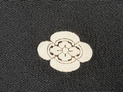 平和屋着物●創業460年・千總　黒留袖　駒刺繍　道長花文　金彩　正絹　逸品　AABG4837fy