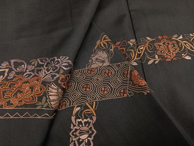 平和屋着物●訪問着　本場大島紬　刺繍　花鳥文　正絹　逸品　AABG4889ph