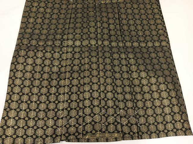 平和屋着物●男性　行灯袴　金襴袴　松葉　黒地　金糸　未使用　AABG4890ph