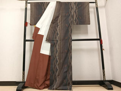 平和屋着物●本場大島紬　古代染色　純泥染　カタス9マルキ　吉織物謹製　証紙付き　正絹　逸品　未使用　AABG4907ph
