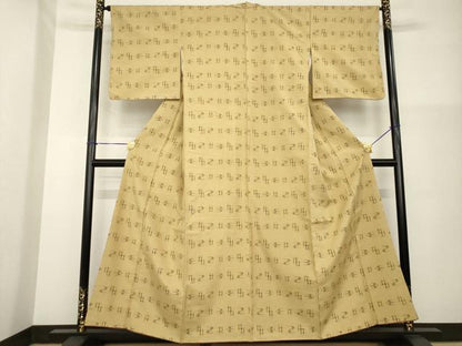 平和屋着物●本場琉球絣　紬　飛鳥文　正絹　逸品　AABG4963ck