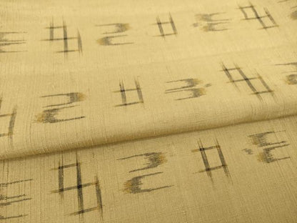 平和屋着物●本場琉球絣　紬　飛鳥文　正絹　逸品　AABG4963ck