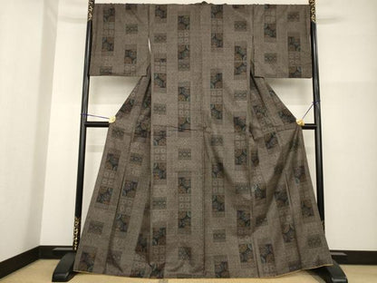 平和屋着物●本場大島紬　カタス7マルキ　色紙雪輪花文　正絹　逸品　AABG4978ck