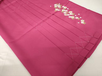 平和屋着物●女性　行灯袴　刺繍　桜　金糸　洗える着物　未使用　AABG5221ck