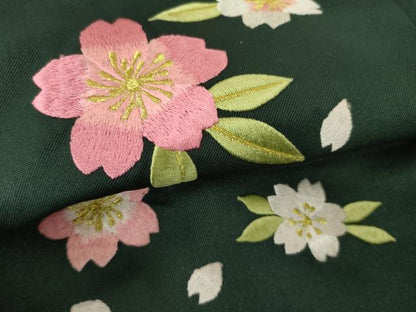 平和屋着物●女性　行灯袴　総刺繍　舞桜文　黒緑色　金糸　逸品　AABG5233ck