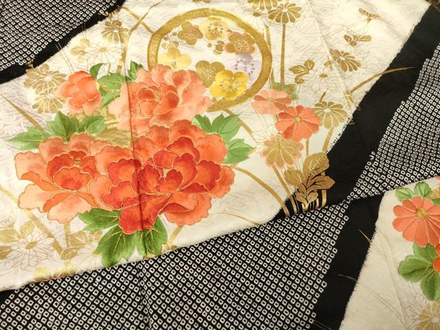 平和屋着物●豪華振袖　駒刺繍　絞り　花丸文　黒地　金彩　やまと誂製　正絹　逸品　AABG5248ck