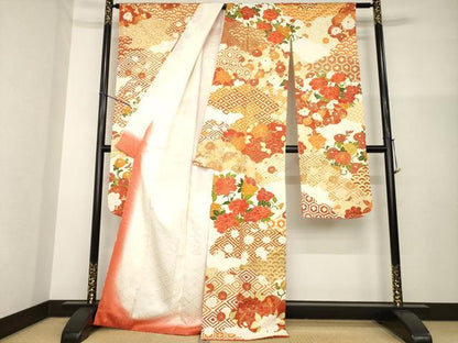 平和屋着物●豪華振袖　駒刺繍　雲重ね吉祥花文　金彩　正絹　逸品　AABG5259ck