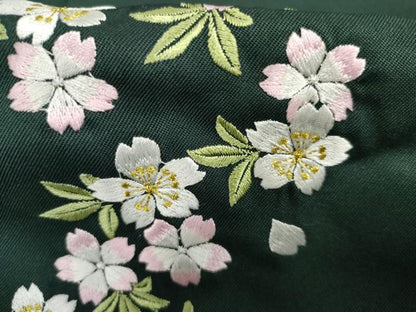 平和屋着物●女性　行灯袴　刺繍　葉桜　金糸　洗える着物　未使用　AABG5341cs